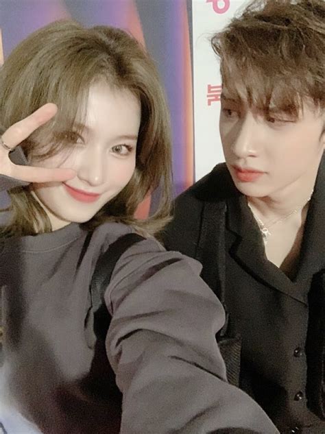 Stray Kids' Bang Chan Called TWICE's Sana... And Their Conversation ...