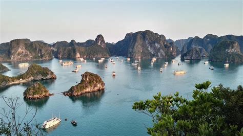 Guide to Ha Long Bay, Vietnam - Travel Dudes