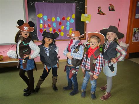 maestranainfantil: CARNAVAL: "EL RATÓN VAQUERO"