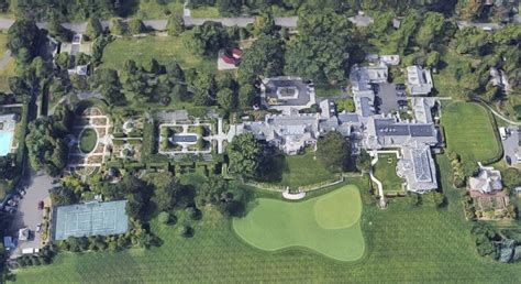 Jamie Dimon House Hamptons - img-clam