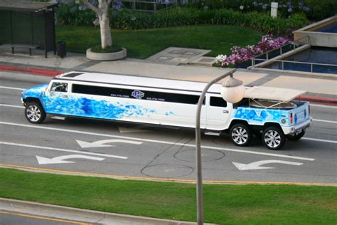 stretch Hummer limousine w/ pool | decadent like a viennetta… | Flickr