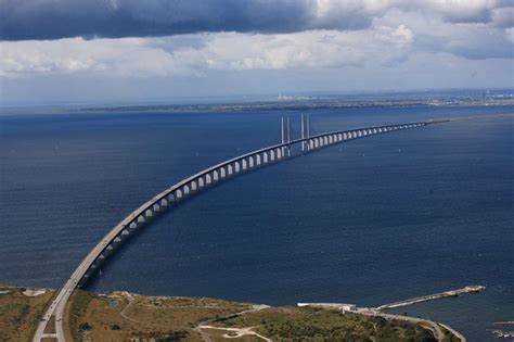 Solar power for Øresund bridge and tunnel connecting Denmark and Sweden