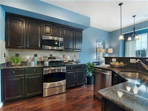 10+ Kitchens With Blue Walls – DECOOMO