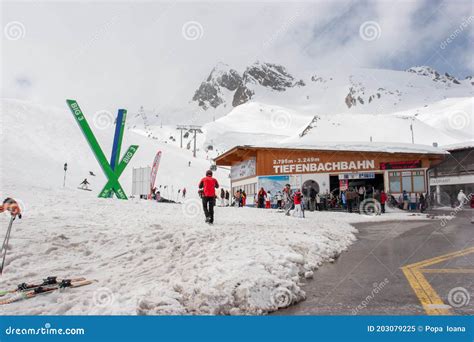 Soelden, Austria- May, 2008: Beautiful Spring Day in Soelden Glacier ...