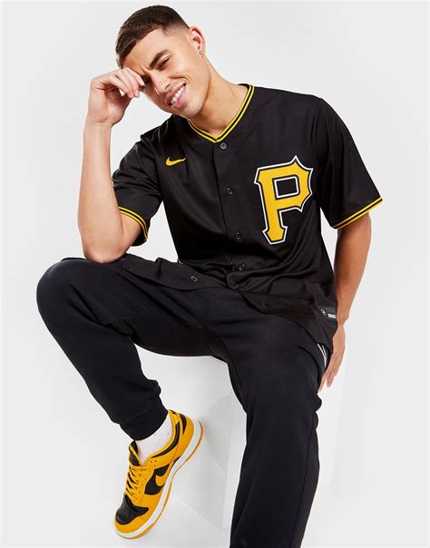 Black Nike MLB Pittsburgh Pirates Alternate Jersey | JD Sports