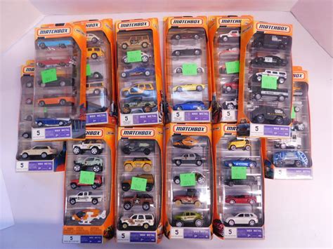 Lot - 12 - 5 Pack Set Matchbox Cars