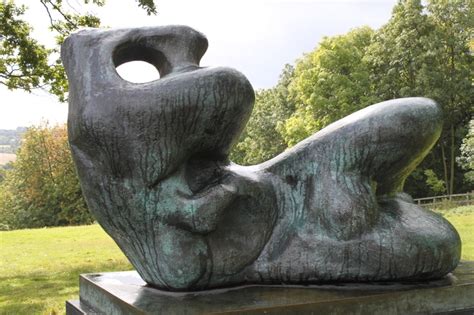 Reclining Figure by Henry Moore | Henry moore sculptures, Sculpture art ...