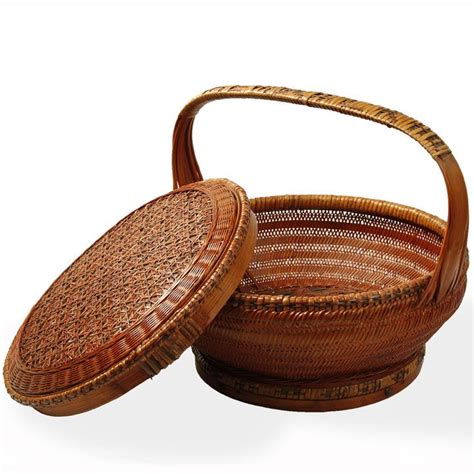 Woven Bamboo Basket | Bamboo basket, Bamboo weave, Bamboo weaving