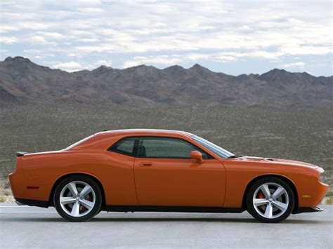 2008 Dodge Challenger SRT8 Specs, Price & Engine Review