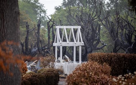 Watch: Loburn fire ravages homes, resident describes horror | RNZ News