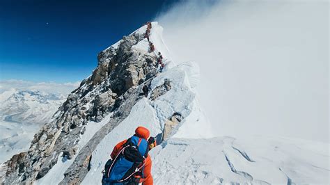 More Deaths and Rescues in a Fatal Everest Season » Explorersweb