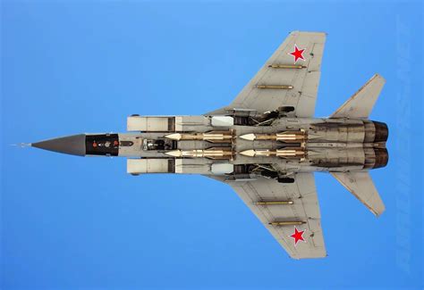 Ukraine’s ‘Best Interceptor’ No Match To Russian Foxhound As MiG-31 ...