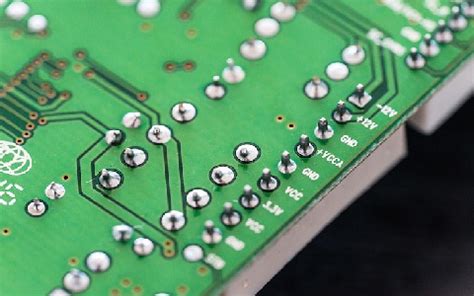 Digital Circuit : Design, Types, Advantages, Disadvantages & Applications