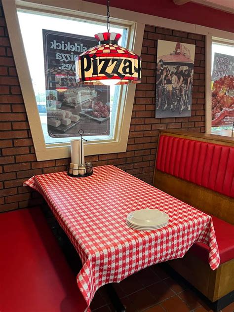 Check out these iconic & preserved Pizza Huts that bring you back to ...