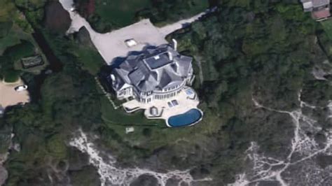 Billionaire hedge fund manager Steve Cohen tore down $62 million mansion