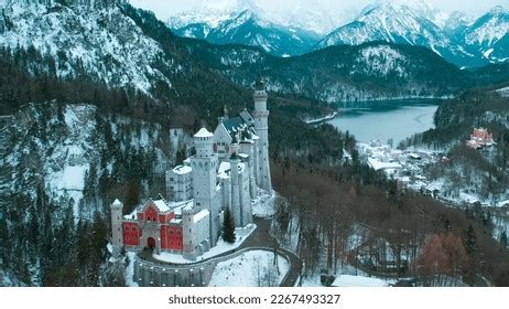 1,927 Aerial View Neuschwanstein Castle Images, Stock Photos & Vectors ...