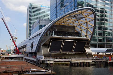 Canary Wharf Station (Crossrail) (Tower Hamlets, 2021) | Structurae