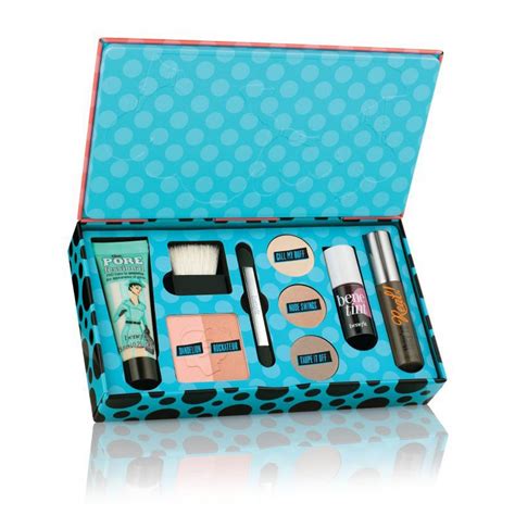 Benefit Life of the party Christmas gift set | Face makeup kit, Makeup ...