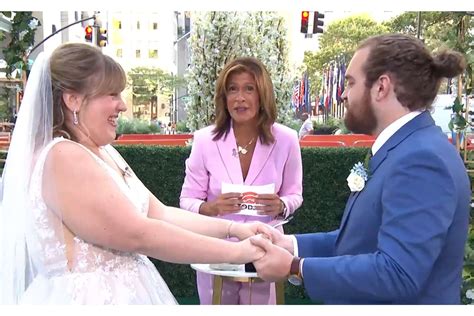 Hoda Kotb Officiates Wedding for Today Show Fans Who Got Engaged on TV