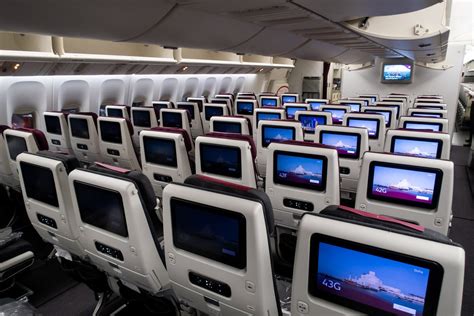 Seating Plan Boeing 777 300er Qatar | Brokeasshome.com