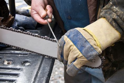 How To Sharpen A Chainsaw? (Beginner Guide) - ToolVisit