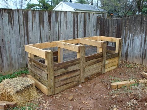 How To Build A Compost Bin | Images and Photos finder