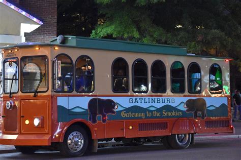 Ultimate Guide to the Gatlinburg Trolley 2023