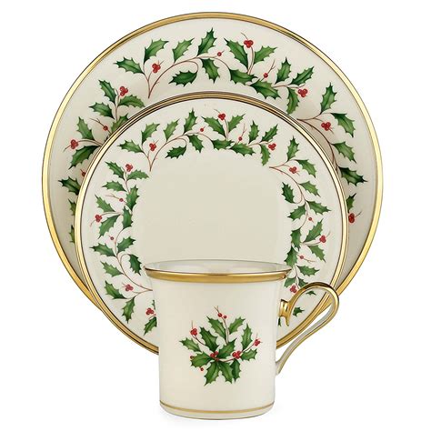 Christmas Dinnerware Sets for the Holiday Season