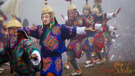 7 Day Dochula Pass Festival | Travel to Bhutan | Bhutan Travel & Tour ...