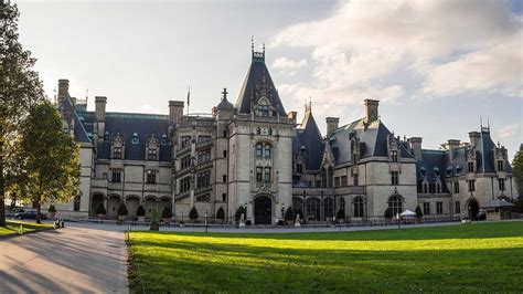 Asheville's Biltmore Estate - Explore America's Castle in the Blue ...