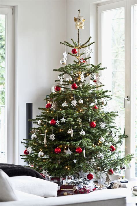 Tips For Decorating Your Christmas Tree | POPSUGAR Home