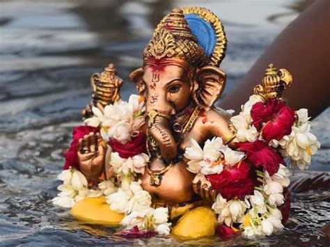 Ganpati Visarjan 2024: Shubh Muhurat, Rituals and Timing for One and a ...