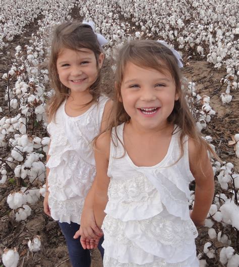 Mommy 2 Twincesses: Southern Family Traditions-Pictures in the Cotton