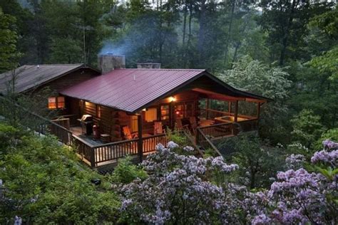 15 Cozy Blue Ridge Mountains Cabin Rentals - Southern Trippers