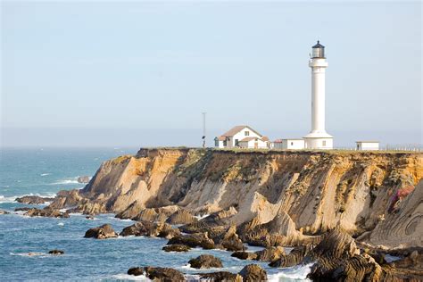 Point Arena Lighthouse, Point Arena, CA - California Beaches