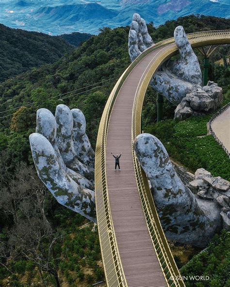 Khám phá cầu bàn tay Ba Na Hills - địa điểm check in cực HOT