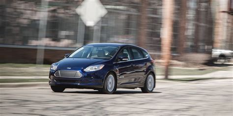 Ford Focus Electric Review, Pricing and Specs