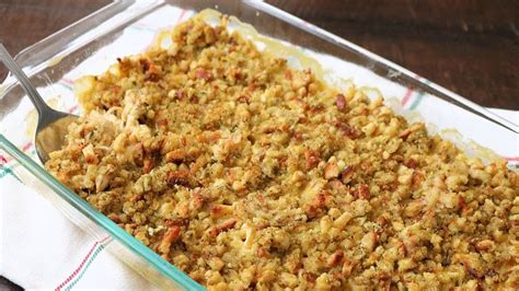 Easy Chicken and Stuffing Casserole Bake with Stove Top Stuffing (So ...