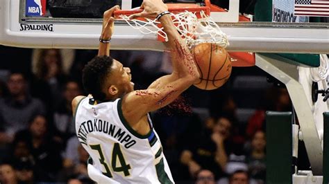 Giannis Antetokounmpo Top 10 Poster Dunk - YouTube