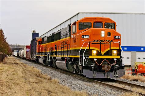 BNSF SD60M 1425 / Kansas City, KS — Trainspo