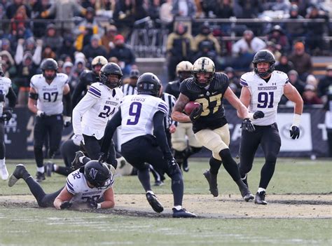 PHOTO GALLERY: Pictures From Purdue Football's 17-9 Victory Against ...