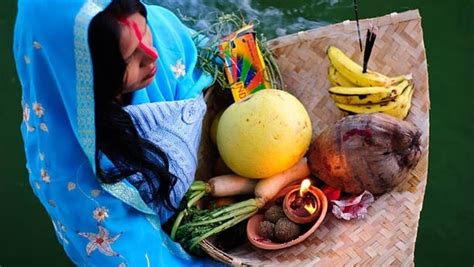 Chhath Puja 2022: List of all the prasad items offered to Chhathi Maiya ...