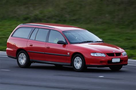 Holden Commodore Wagon (VT) 3.8 i V6 Acclaim (207 Hp)