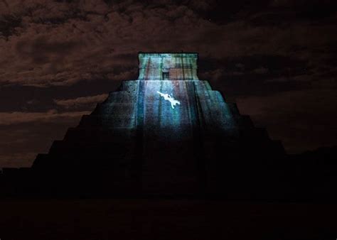 Chichen Itza night tour | Chichen Itza Light & Sound Tour