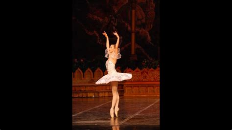 Ballet Lesson - Pirouettes - YouTube