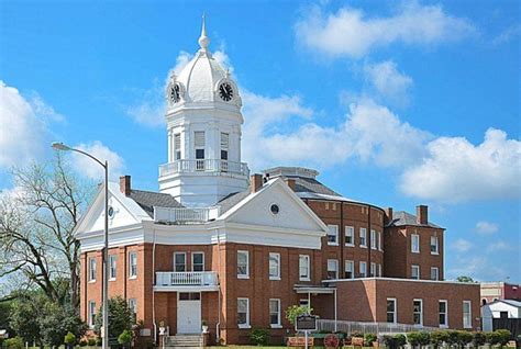 The Old Courthouse Museum is situated on the courthouse square. This ...