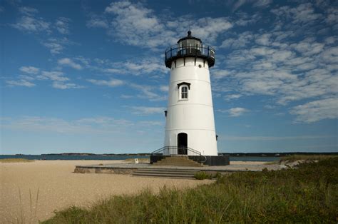 Martha's Vineyard iconic lighthouse to move inland from eroding cliffs ...