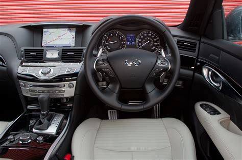 Infiniti M interior | Autocar