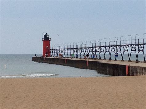 South Haven Lighthouse | Lake michigan, Lighthouse, South haven