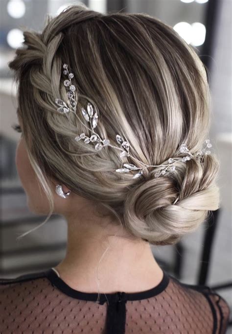 Perfect Easy Elegant Updos For Fine Hair For Bridesmaids - Best Wedding ...